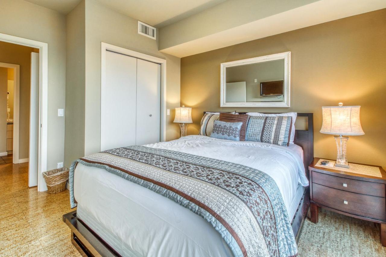 Chelan Resort Suites: Water Sunset Экстерьер фото